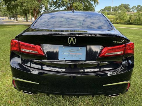 Used 2018 Acura TLX V6 w/ Technology Package FWD image 9