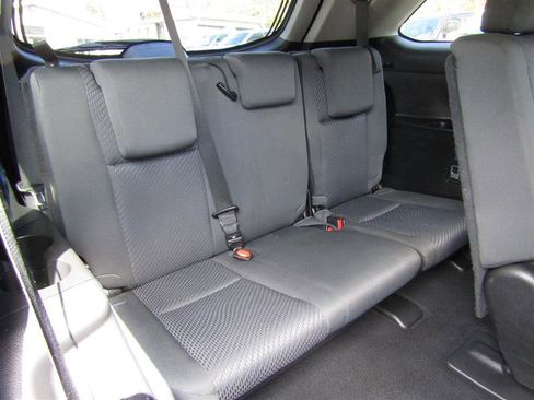 Used 2019 Toyota Highlander LE image 39