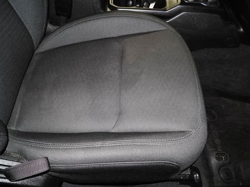 Used 2022 Jeep Wrangler Unlimited Sport image 19