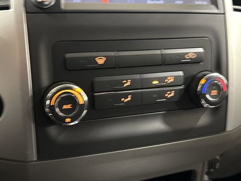 Used 2019 Nissan Frontier Desert Runner RWD image 16