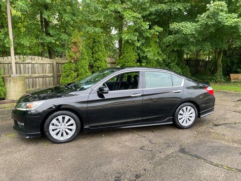 Used 2013 Honda Accord EX-L image 2