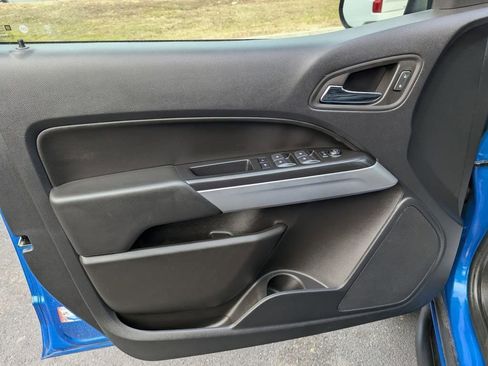 Used 2022 Chevrolet Colorado ZR2 w/ ZR2 Dusk Special Edition image 21