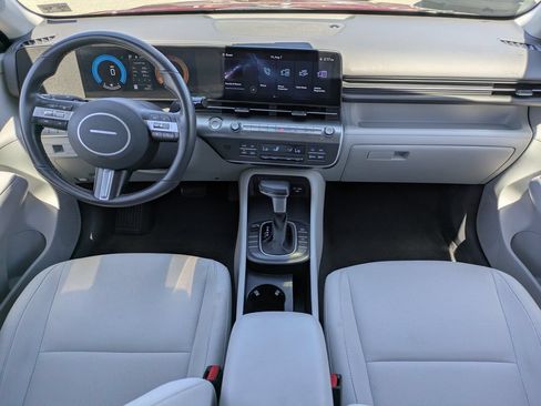 Used 2025 Hyundai Kona SEL FWD image 16