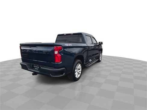 Used 2020 Chevrolet Silverado 1500 Custom w/ Custom Value Package image 8
