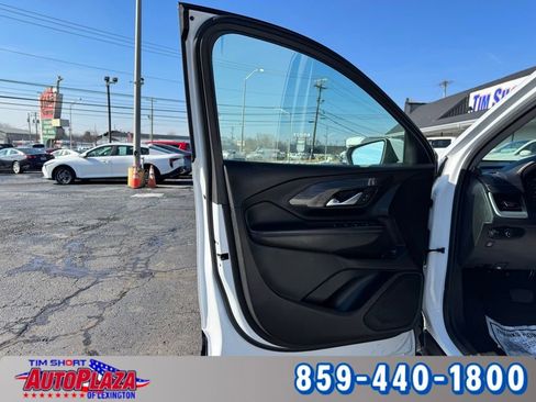 Used 2023 GMC Terrain SLE w/ Driver Convenience Package image 44