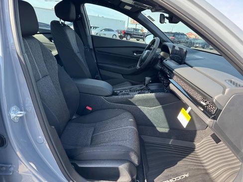 Certified 2025 Honda Accord Sport image 17