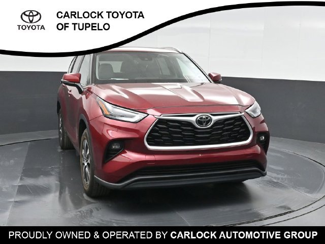 Used 2023 Toyota Highlander XLE FWD image 7