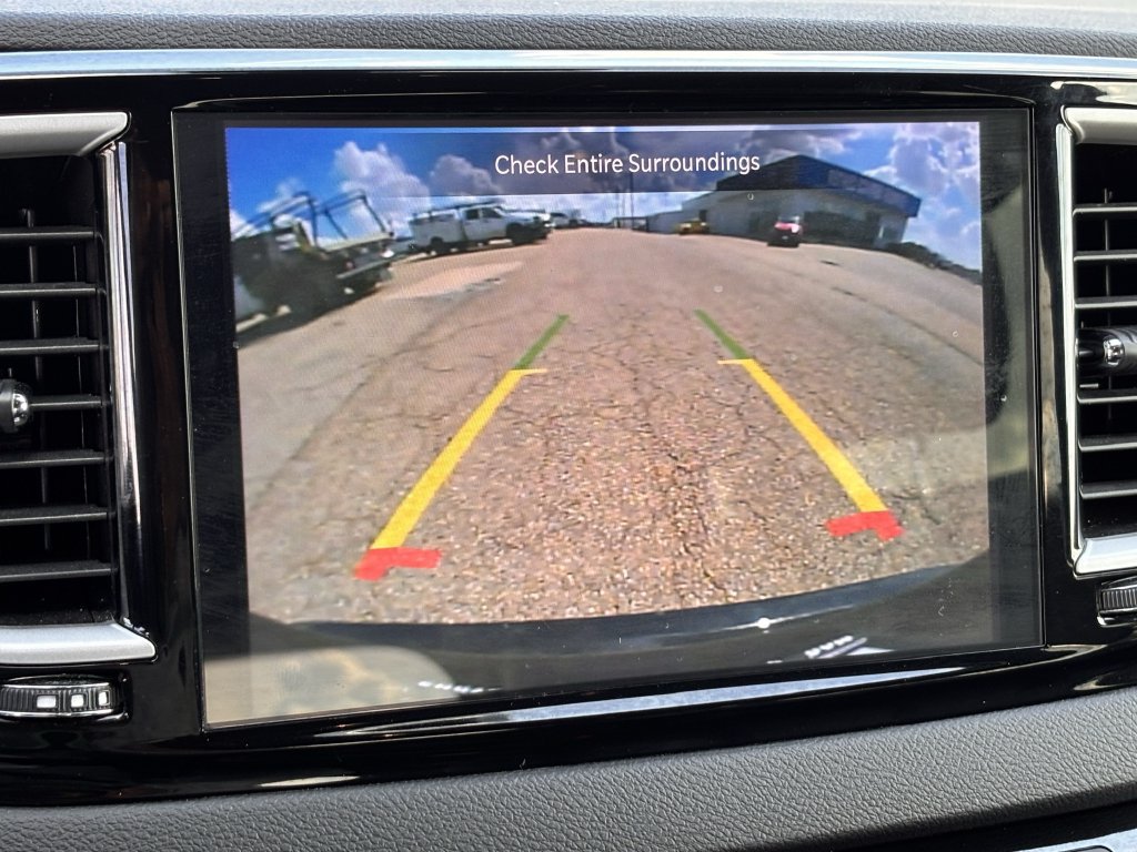 Used 2025 Chrysler Pacifica Select FWD image 15
