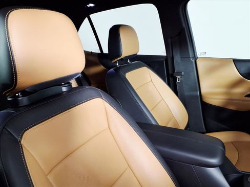 Used 2020 Chevrolet Equinox Premier image 10