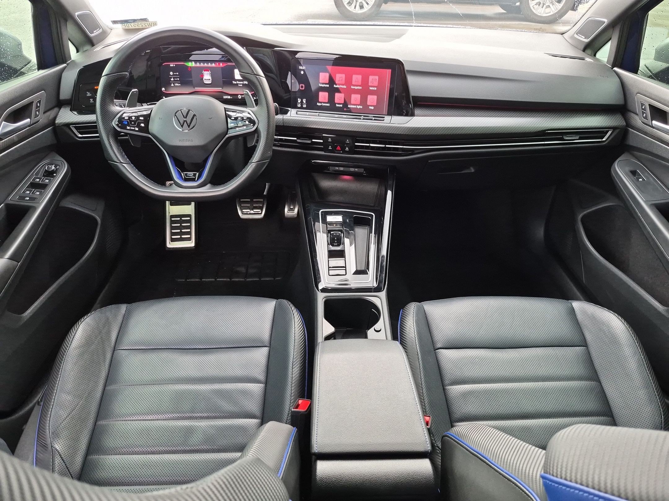 Used 2024 Volkswagen Golf R AWD/4WD image 32