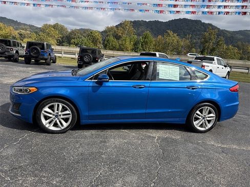 Used 2019 Ford Fusion SEL image 16