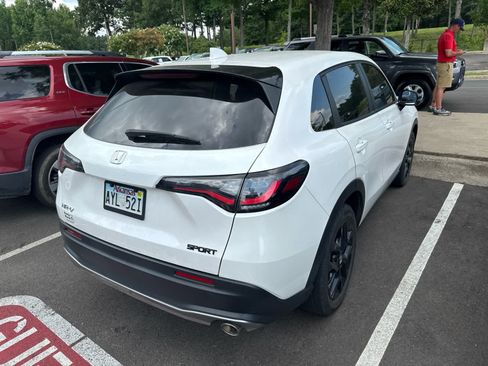 Used 2024 Honda HR-V Sport image 4
