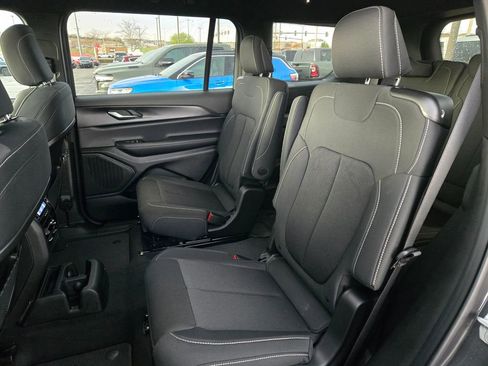 New 2026 Jeep Grand Cherokee L Laredo AWD/4WD image 26