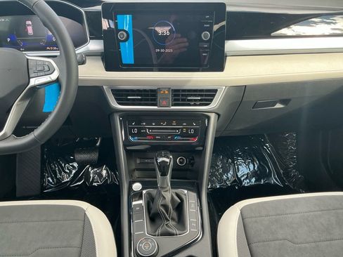 New 2025 Volkswagen Taos SE image 11