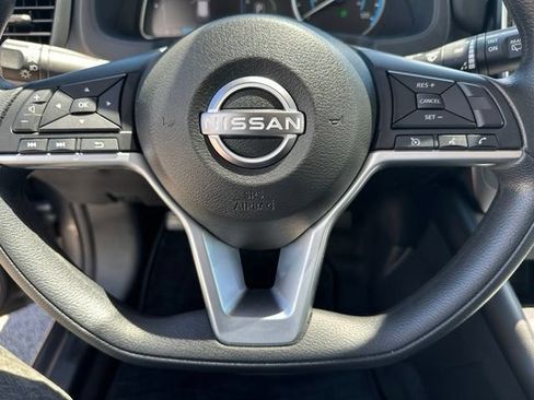 Used 2025 Nissan Leaf S FWD image 22