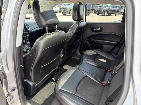 Used 2019 Jeep Compass Latitude AWD/4WD image 10