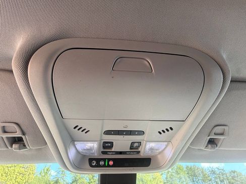Used 2021 GMC Terrain SLT w/ Infotainment Package II FWD image 21