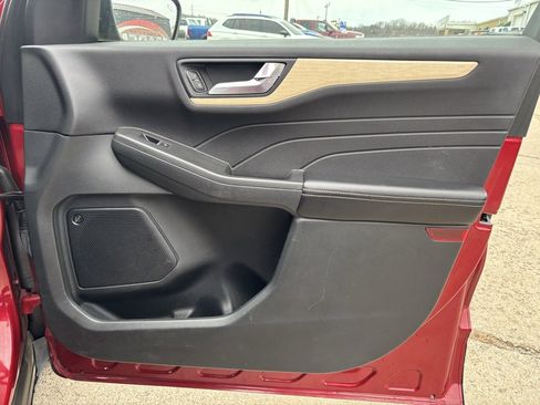 Used 2021 Ford Escape Titanium w/ Titanium Elite Package image 28