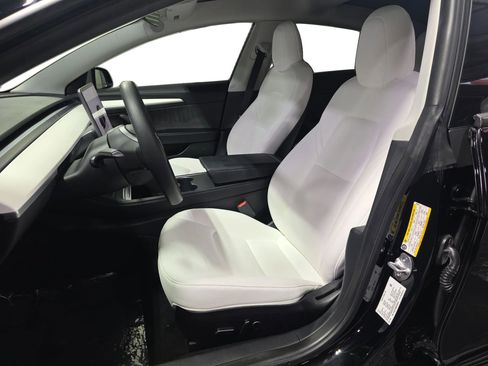 Used 2022 Tesla Model 3 Long Range AWD/4WD image 9
