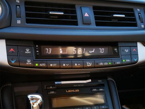 Used 2013 Lexus CT 200h w/ Premium Pkg image 18