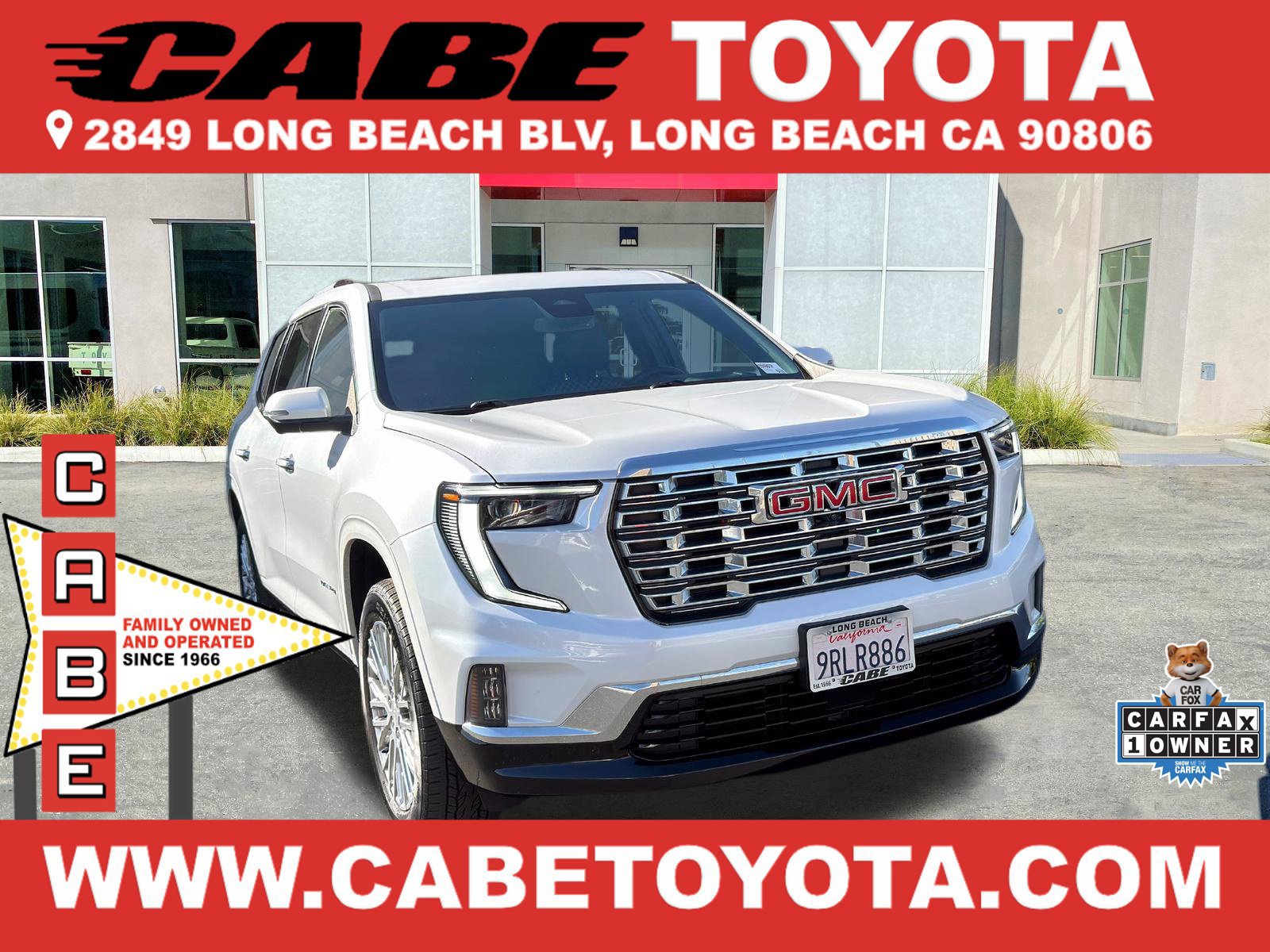 Used 2024 GMC Acadia Denali FWD image 1