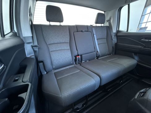 Used 2018 Honda Ridgeline Sport image 38