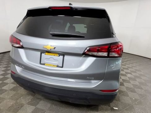 Used 2024 Chevrolet Equinox LS w/ LS Convenience Package AWD/4WD image 5