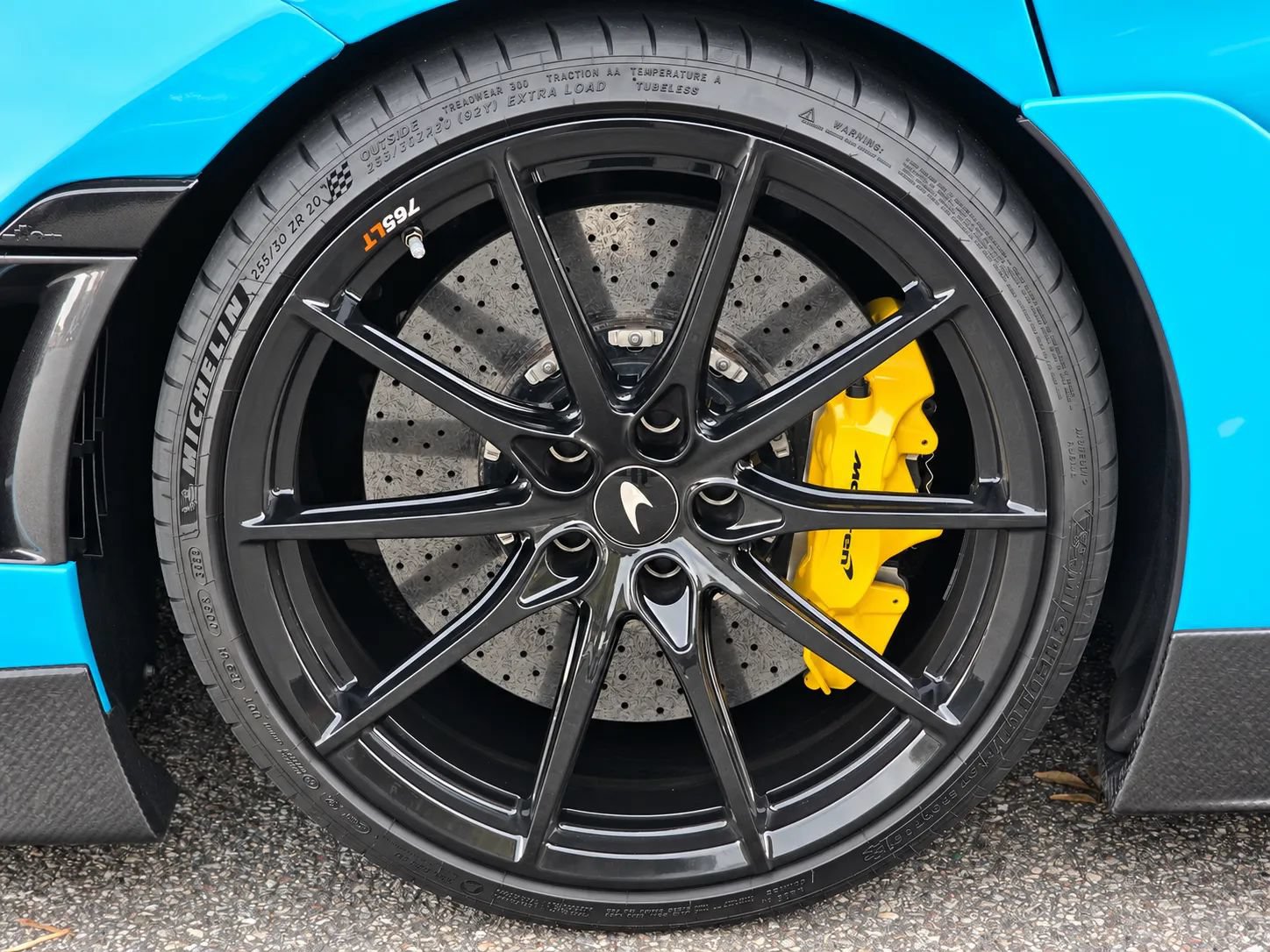 Used 2019 McLaren 720S RWD image 26