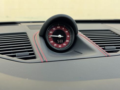 Used 2025 Porsche 911 GTS image 23