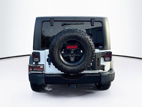 Used 2017 Jeep Wrangler Sport image 6