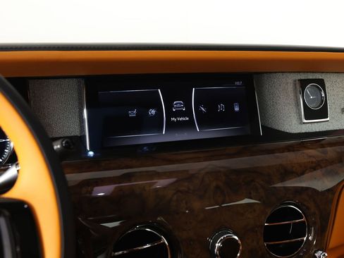 Certified 2024 Rolls-Royce Phantom Extended Wheelbase w/ The Phantom Package image 13