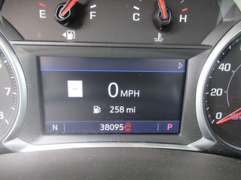 Used 2020 GMC Terrain SLT w/ Preferred Package image 24