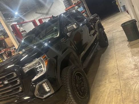 Used 2021 GMC Sierra 1500 AT4 w/ AT4 Premium Package AWD/4WD image 16