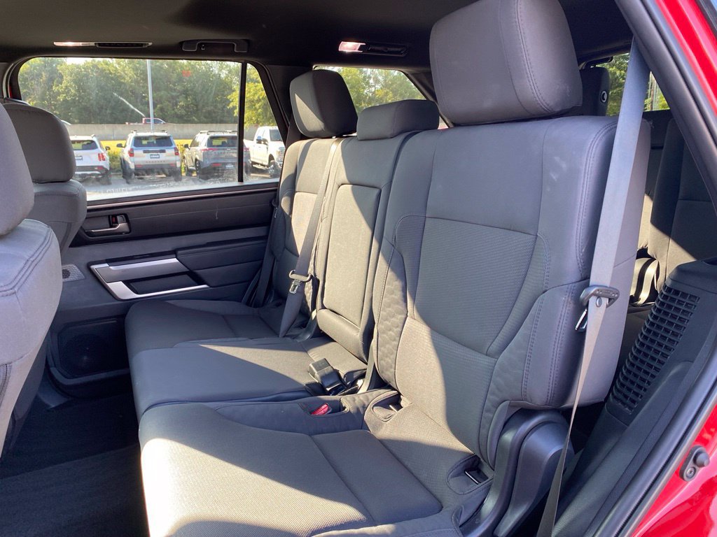 Used 2025 Toyota Sequoia SR5 AWD/4WD image 25