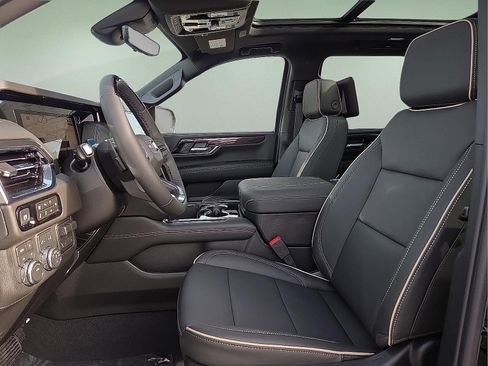 New 2026 GMC Yukon XL Elevation w/ Elevation Premium Package image 17