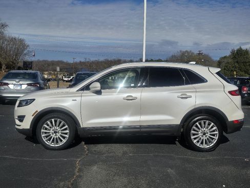 Used 2019 Lincoln MKC Premiere image 6