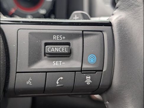 Used 2023 Nissan Rogue Platinum w/ Platinum Premium Package image 16