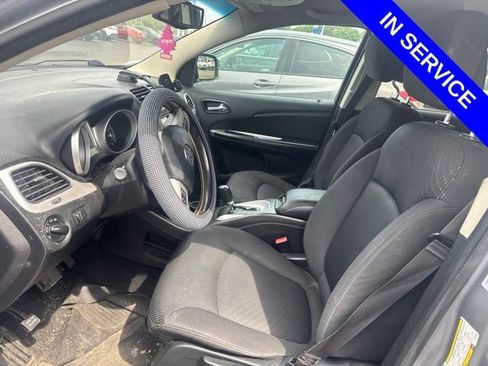 Used 2016 Dodge Journey SE w/ Flexible Seating Group FWD image 9