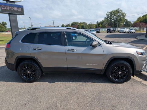 Used 2021 Jeep Cherokee Latitude Lux image 10
