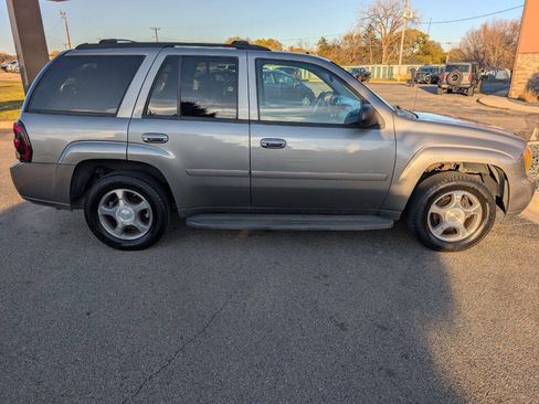 Used 2008 Chevrolet TrailBlazer LT w/ Sun And Sound Package image 10