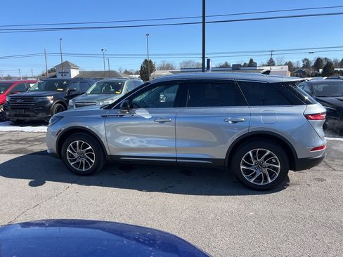 Used 2022 Lincoln Corsair AWD w/ Equipment Group 101A image 2