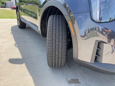 New 2026 Kia Sorento S AWD/4WD image 17