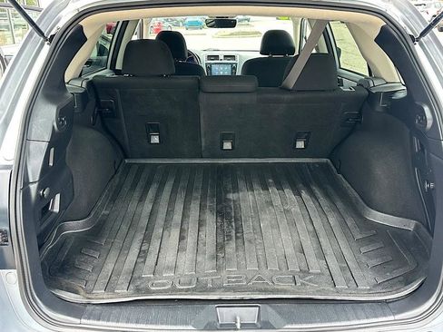 Used 2018 Subaru Outback 2.5i Premium AWD/4WD image 10