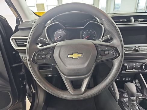 Certified 2023 Chevrolet TrailBlazer LS FWD image 22