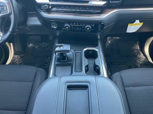 Used 2022 Chevrolet Silverado 1500 LT Trail Boss w/ LPO, Dark Essentials Package image 19