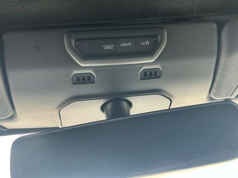 Used 2022 Jeep Gladiator Rubicon w/ LED Lighting Group AWD/4WD image 18