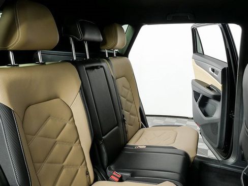 Certified 2024 Volkswagen Atlas Cross Sport SE image 23