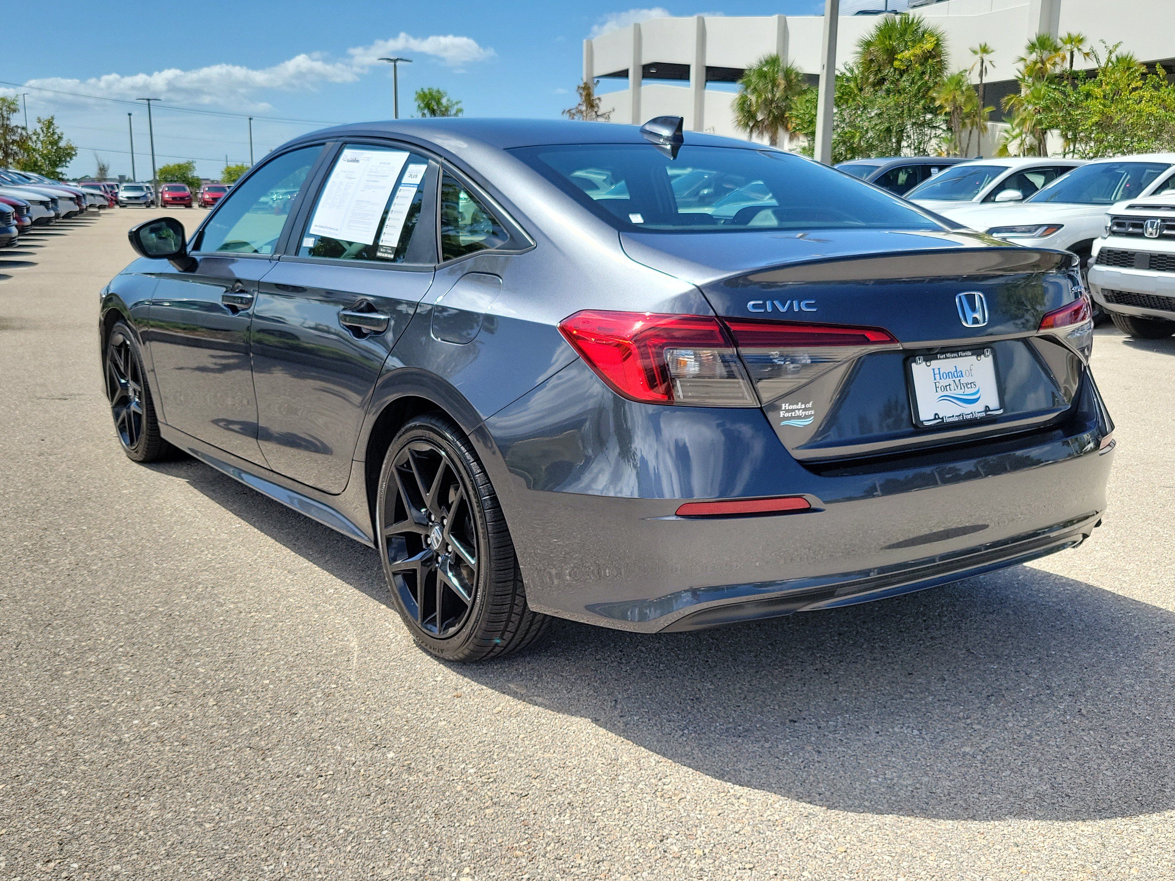 Used 2022 Honda Civic Sport image 4