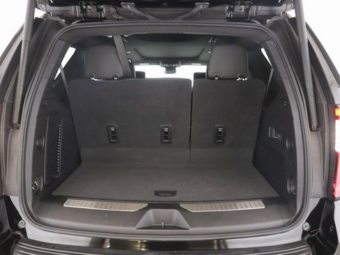 Used 2025 GMC Yukon Denali w/ Denali Reserve Package image 34