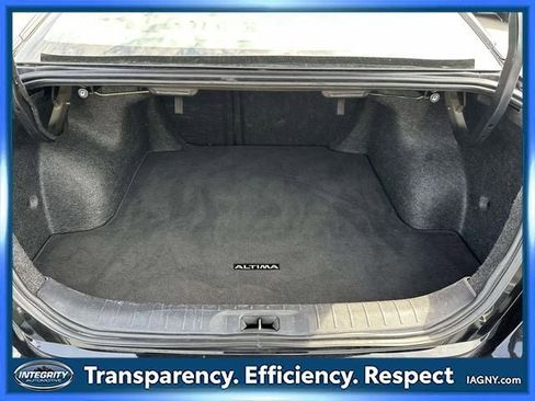 Certified 2024 Nissan Altima 2.5 SV FWD image 11